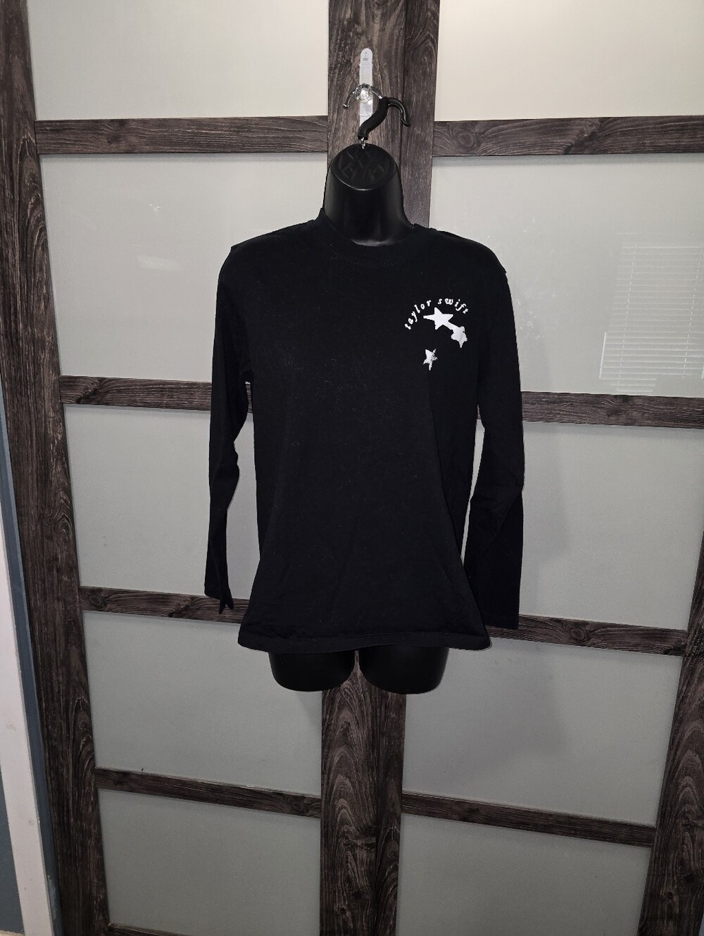 Taylor Swift Folklore “Pacing the Rocks” Long Sleeve Shirt Sz MEDIUM